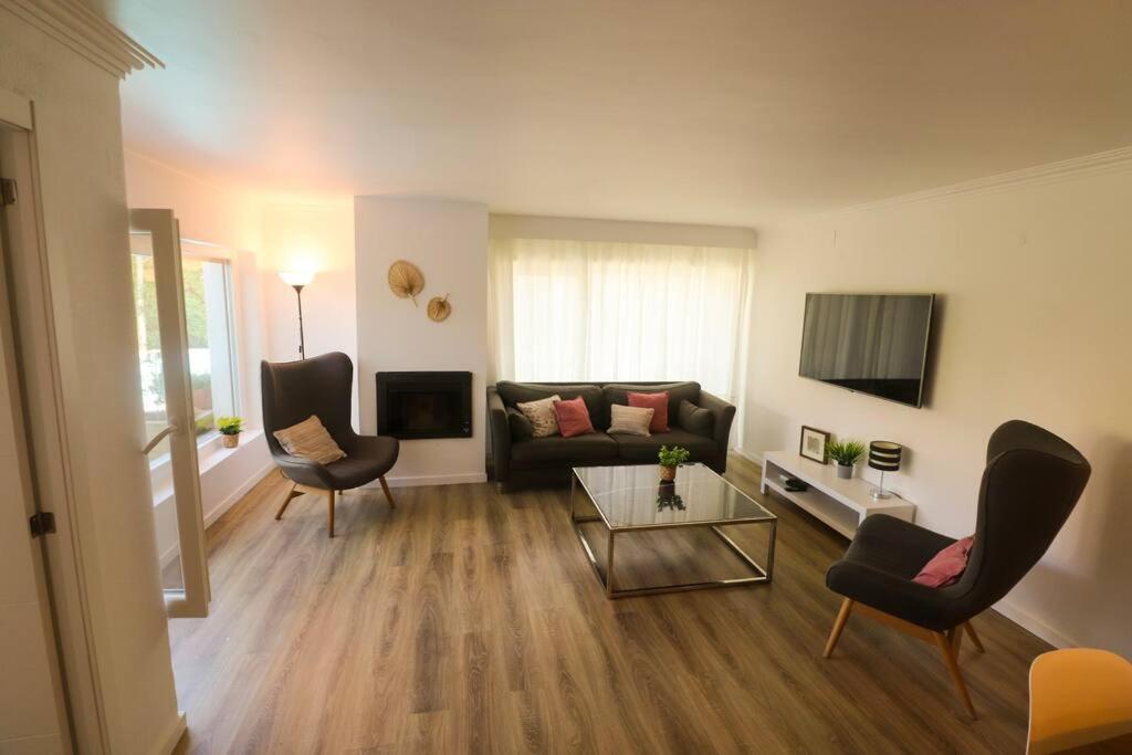 Ferienwohnung Cascais Getaway With A Shared Pool Exterior foto