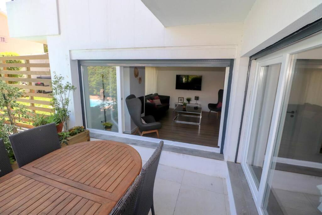 Ferienwohnung Cascais Getaway With A Shared Pool Exterior foto